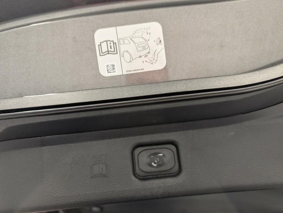 Ford S-Max Titanium LED/Navi/el.Heck/SHZ/18-Zoll/PDC