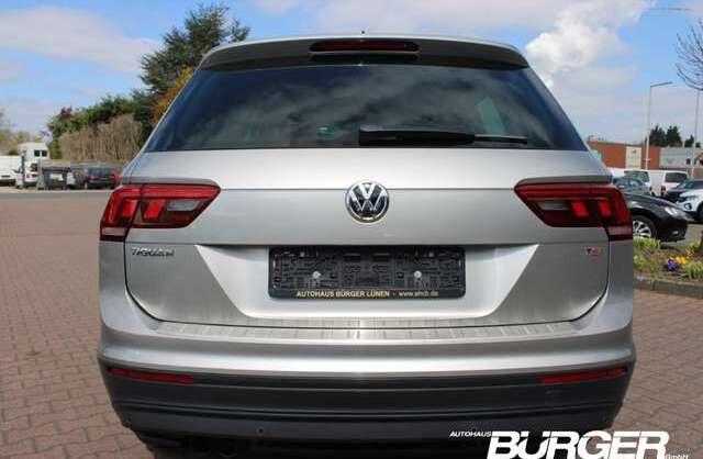 Volkswagen Tiguan Sound 1.4 TSI Navi ACC AHK-klappbar Apple CarPlay