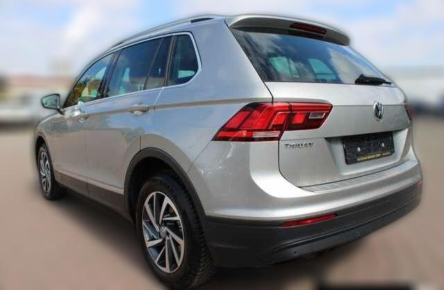 Volkswagen Tiguan Sound 1.4 TSI Navi ACC AHK-klappbar Apple CarPlay