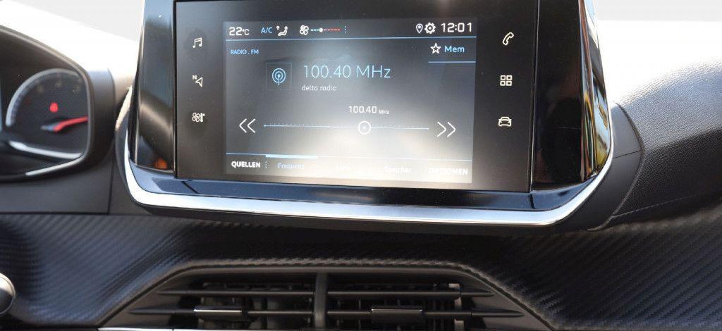 Peugeot 2008 Active Pure Tech 130 EAT8