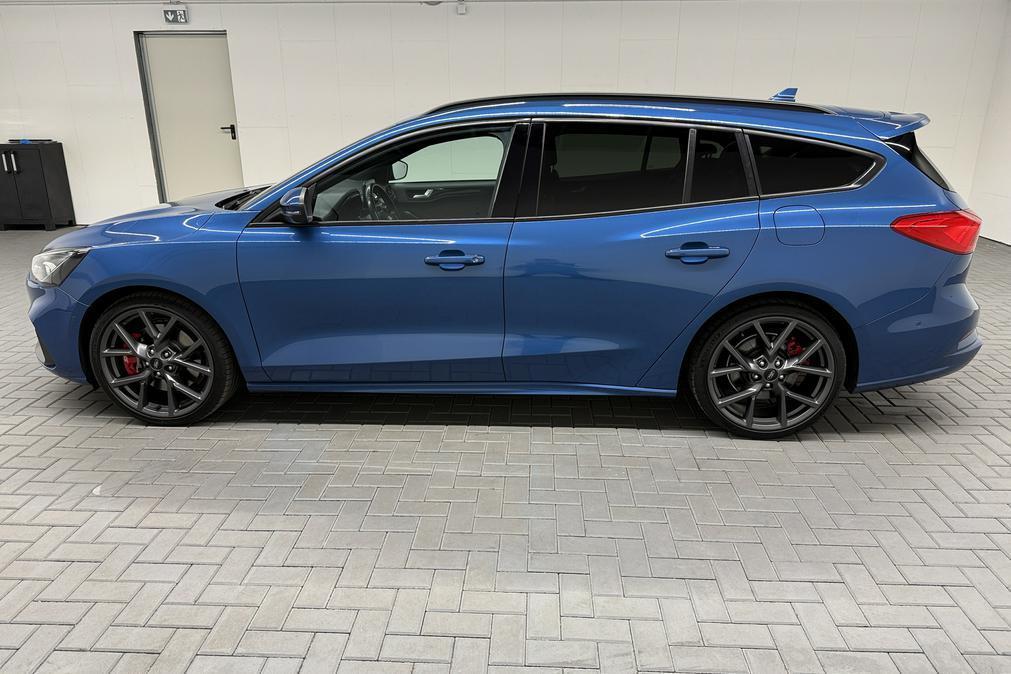 Ford Focus Turnier ST LED/el.Heck/B&O/HUD/ACC/19-Zoll