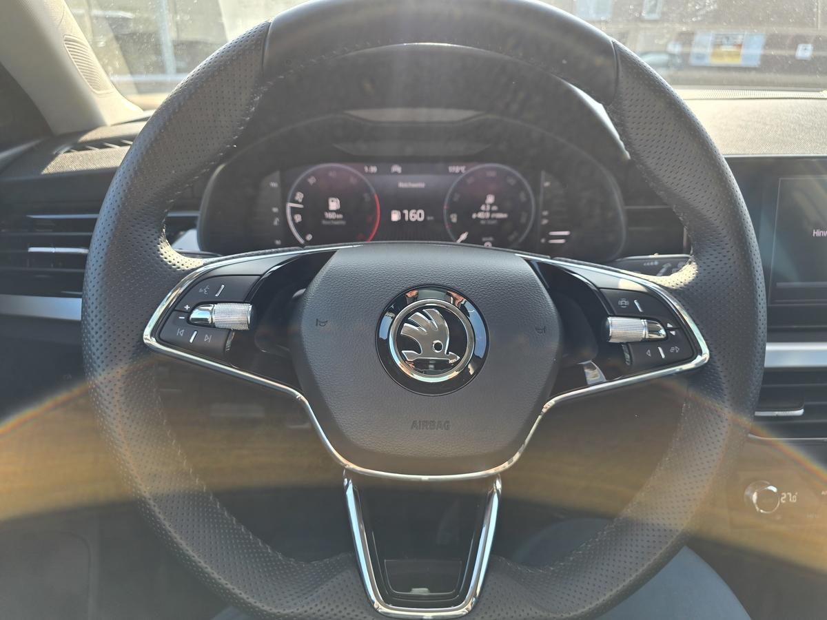 Skoda Kamiq 1.0 TSI Ambition LED RFK BiColor SmartLink DAB+ Klima