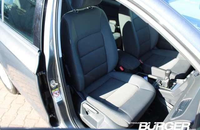 Volkswagen Golf Sportsvan VII Comfortline Navi Bi-Xenon Start-Stopp 1.4 TSI