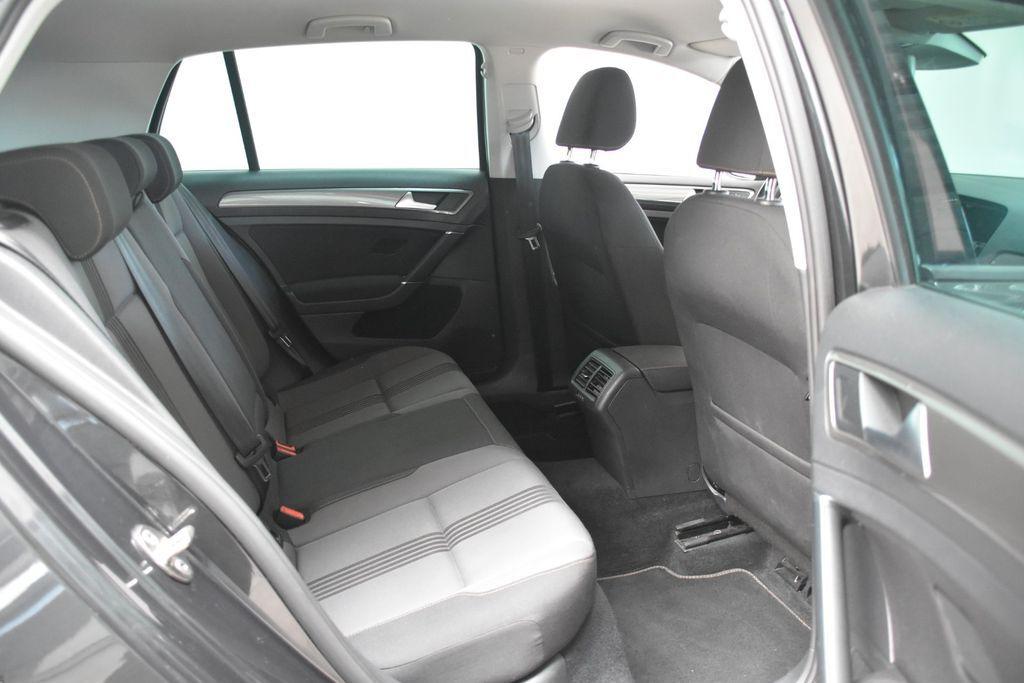 Volkswagen Golf VII Lim. Allstar BMT R-Line Navi Tempo
