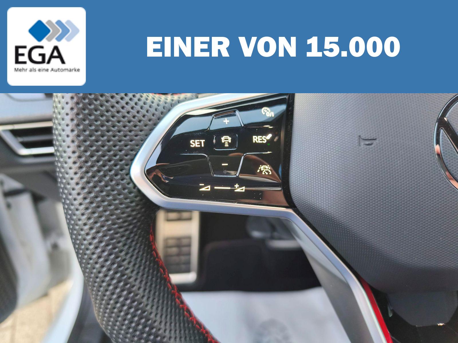 Volkswagen Golf VIII GTI LED/Carplay/H&K/KAM/SHZ/HeadUp