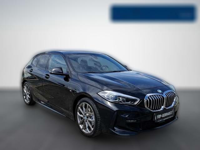 BMW 118 i M Sport AUTOMATIK / PANORAMA / NAVI / SITZHEIZUN