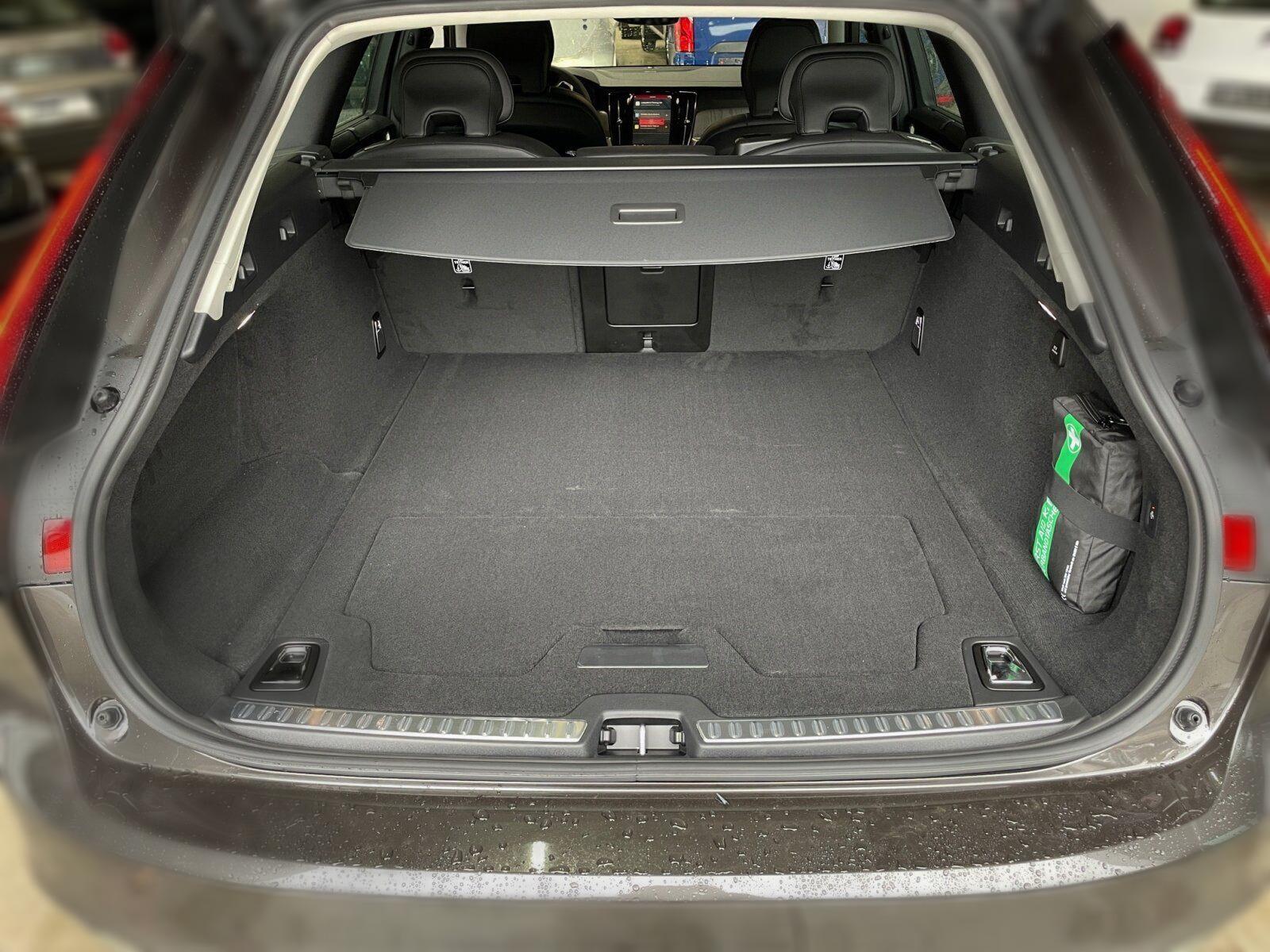 Volvo V90 V 90 B4 Diesel Ultimate Bright *AHK*NAVI*360°KAM