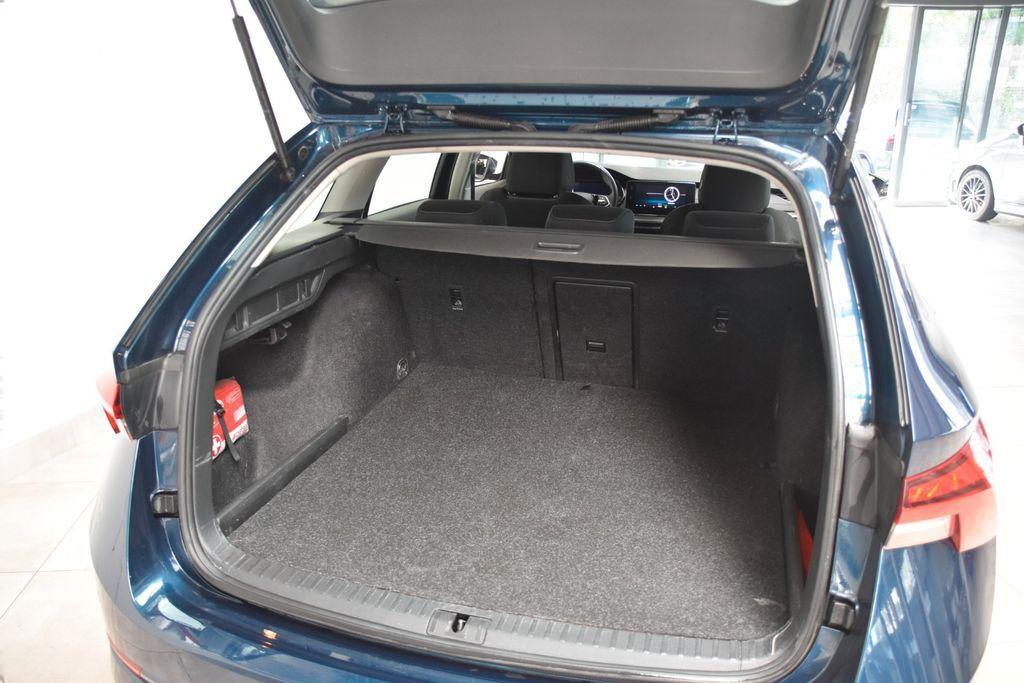 Skoda Octavia Combi Ambition PHYB DSG LED DAB Tempo
