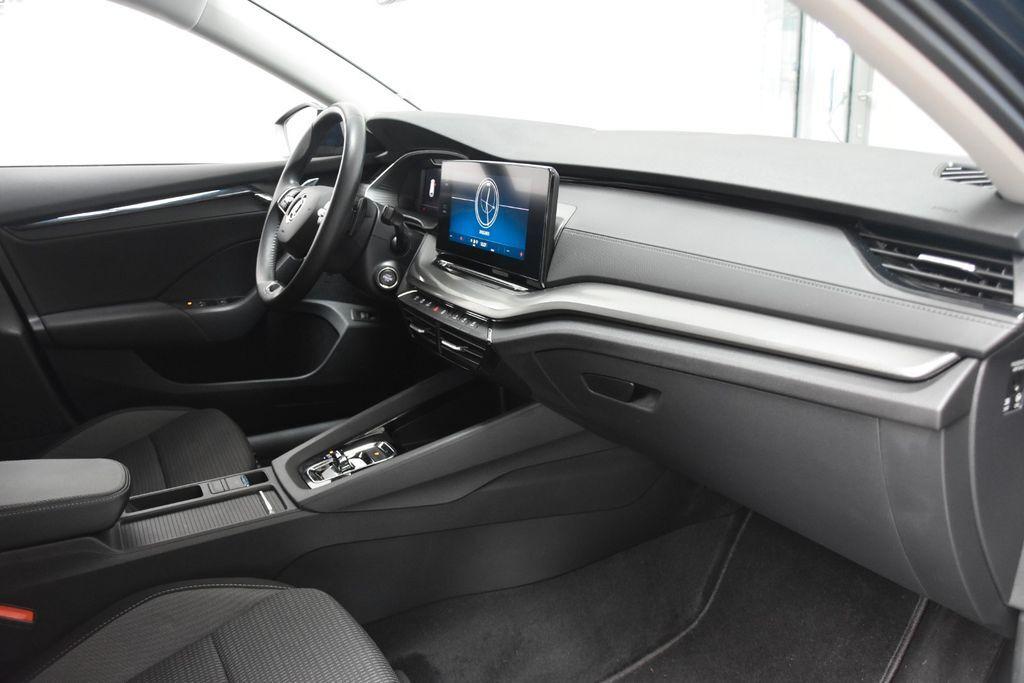 Skoda Octavia Combi Ambition PHYB DSG LED DAB Tempo