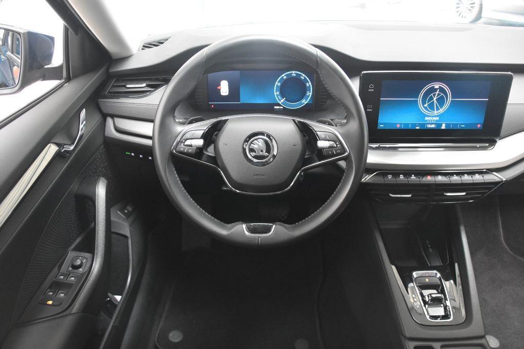 Skoda Octavia Combi Ambition PHYB DSG LED DAB Tempo