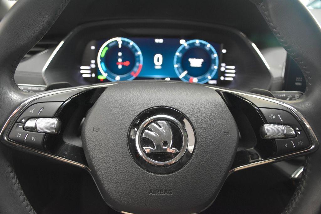 Skoda Octavia Combi Ambition PHYB DSG LED DAB Tempo