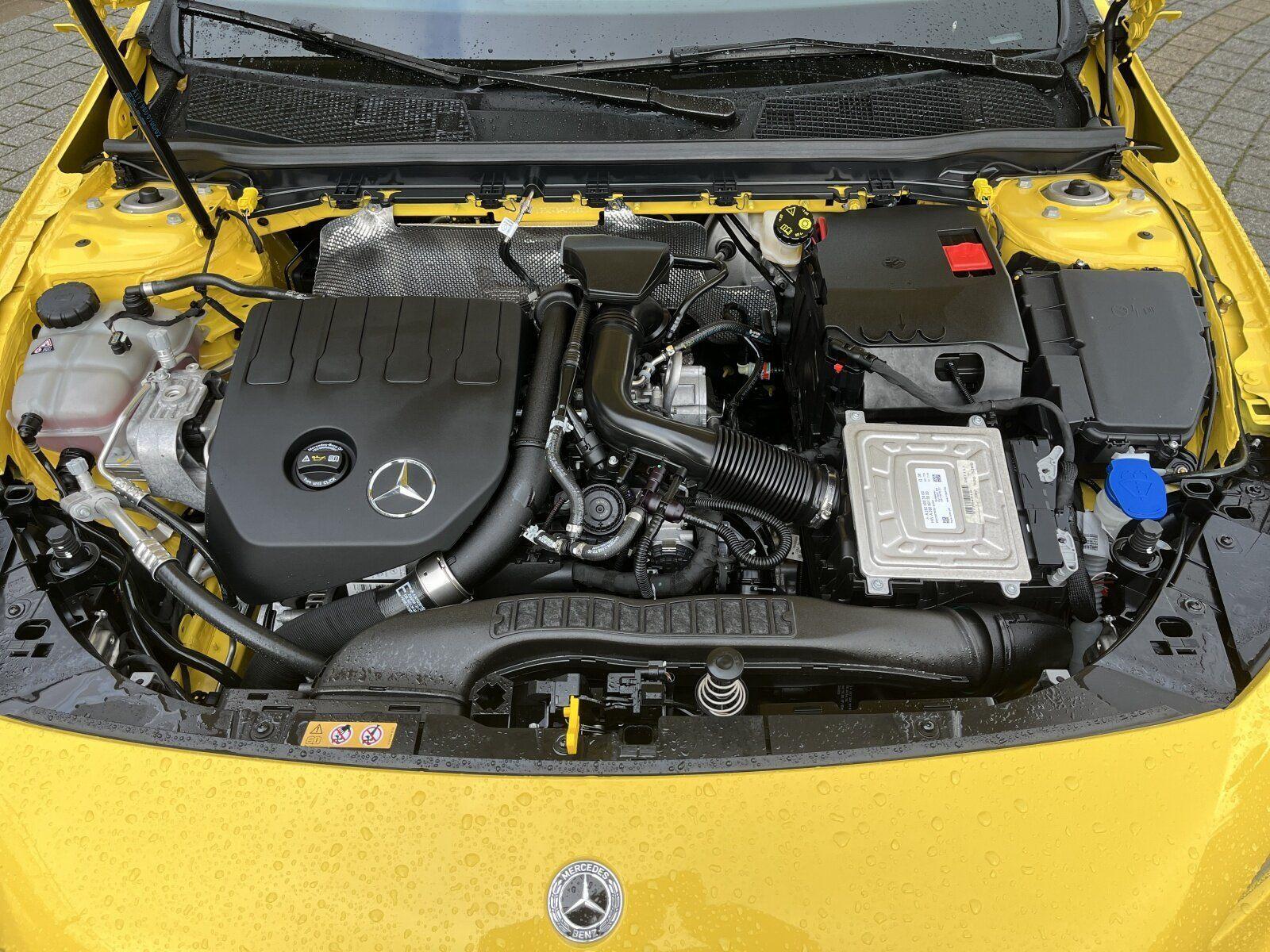 Mercedes-Benz A 200 PROGRESSIVE +RFK+LED+MBUX+StandheizungNavi