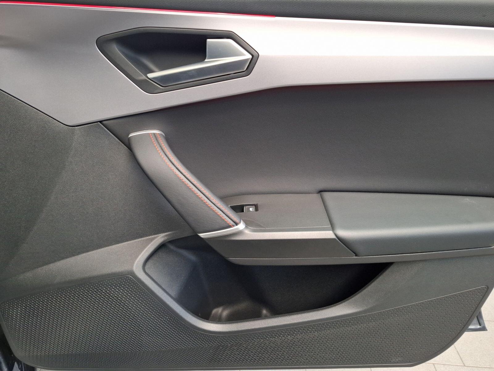 Seat Leon Sportstourer FR 2.0 TDI 7-Gang DSG