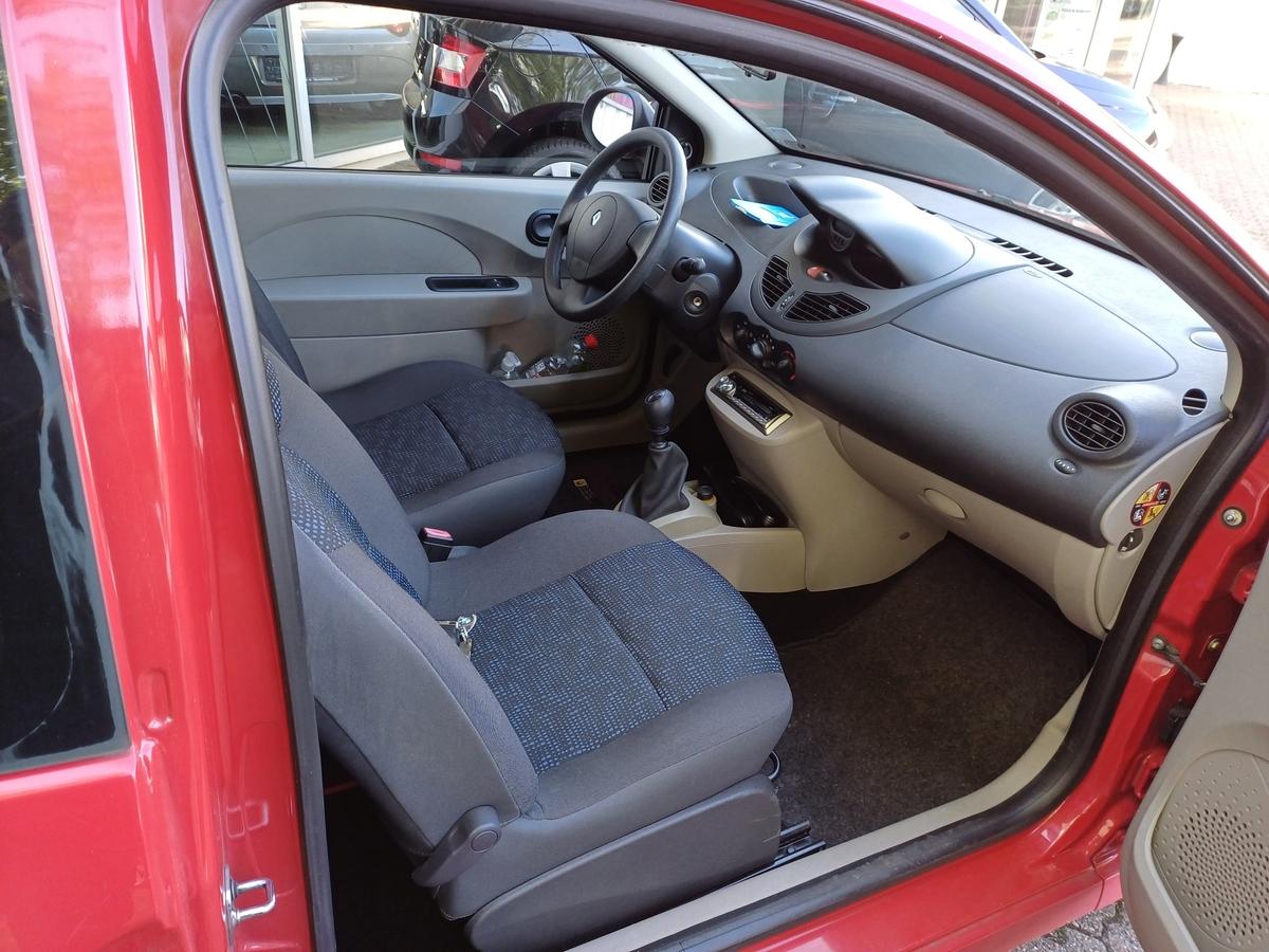 Renault Twingo 1.2 60 Authentique 2 HD RCD 8 fach Bereift 