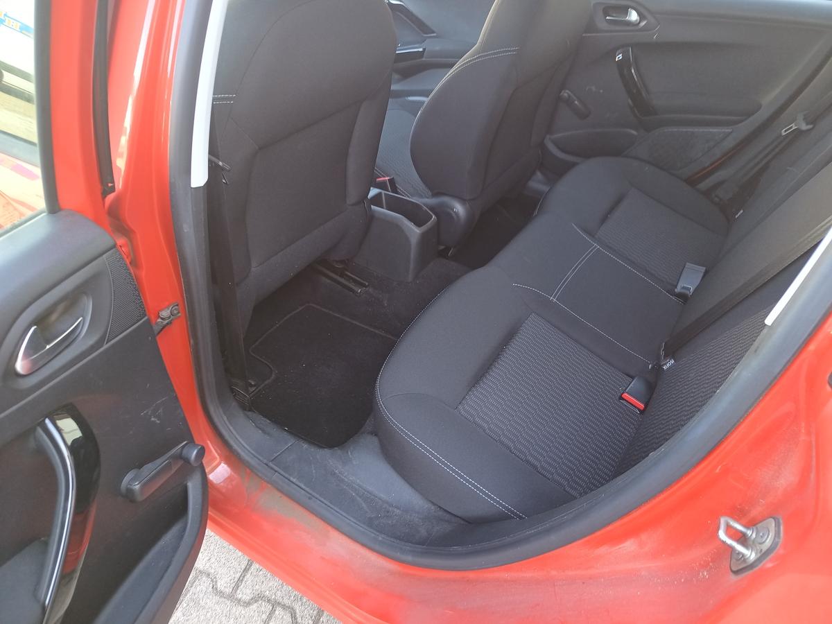 Peugeot 208 1.2 PureTech 82 Active (EURO 6) 