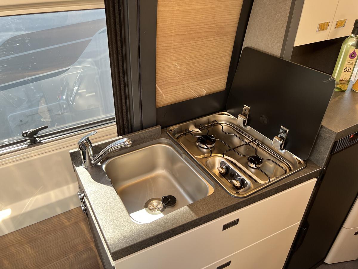 Malibu Genius 641 LE ACC+Truma 6E+Leder+Chassis-Plus