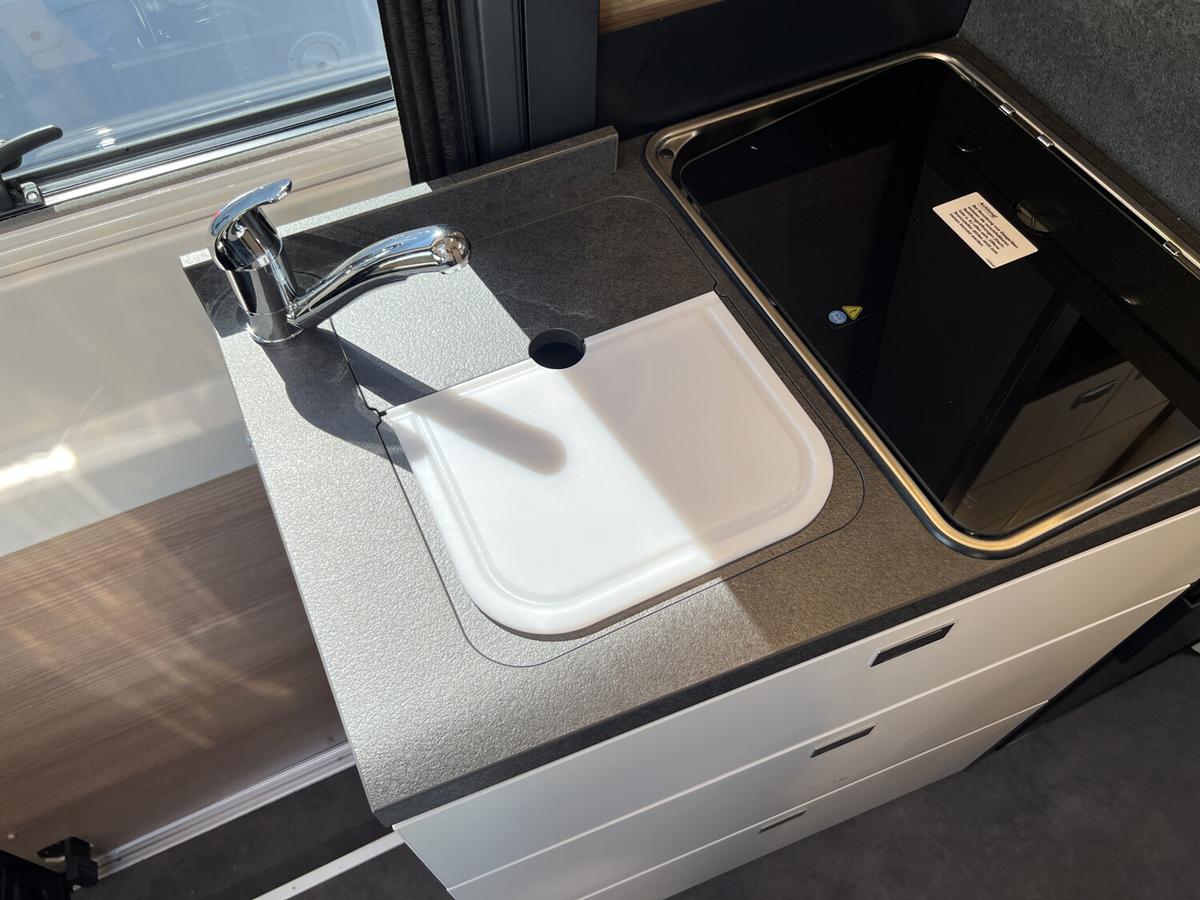 Malibu Genius 641 LE ACC+Truma 6E+Leder+Chassis-Plus