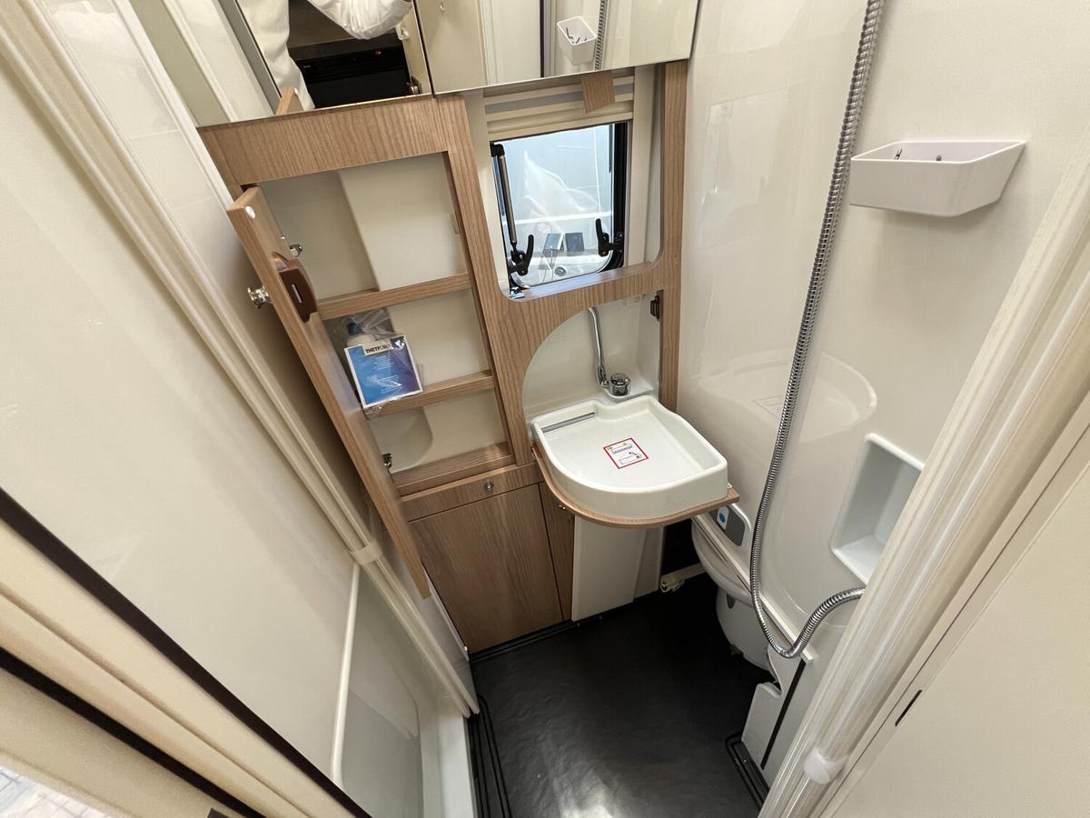 Malibu Genius 641 LE ACC+Truma 6E+Leder+Chassis-Plus