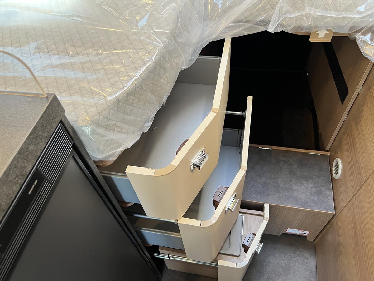 Malibu Genius 641 LE ACC+Truma 6E+Leder+Chassis-Plus