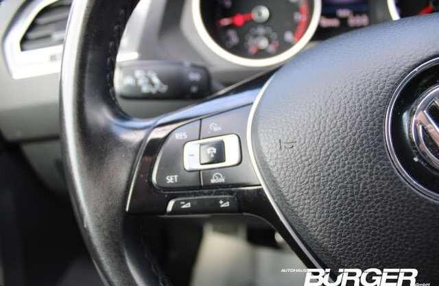 Volkswagen Tiguan Sound 1.4 TSI Navi ACC AHK-klappbar Apple CarPlay