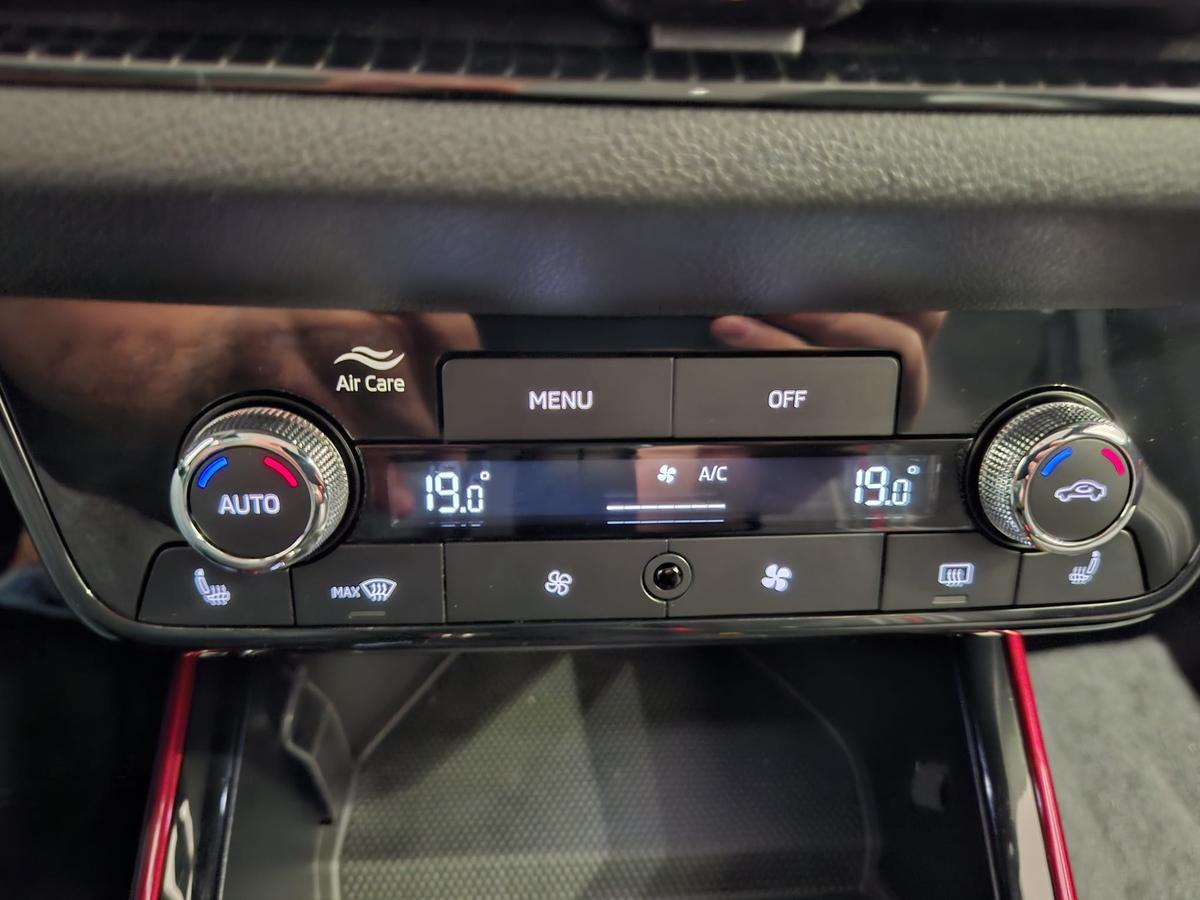 Skoda Fabia Monte Carlo 5J.Garantie LED SHZ Pano