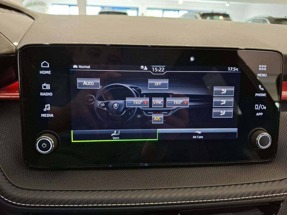 Skoda Fabia Monte Carlo 5J.Garantie LED SHZ Pano