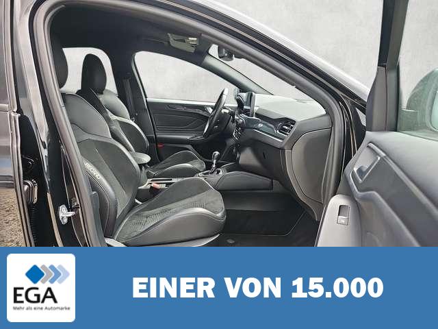 Ford Focus 2.0 EcoBlue ST HUD B&O Kamera 19