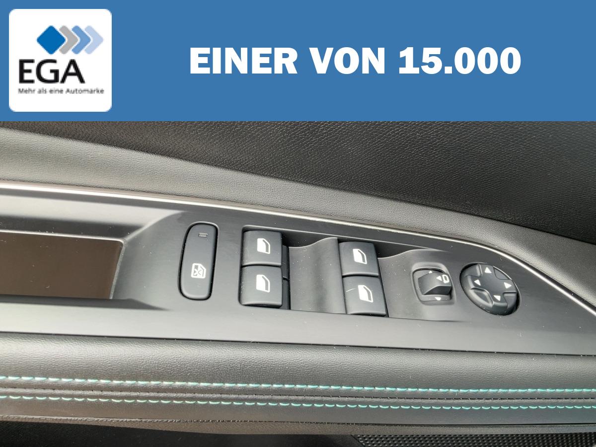Peugeot 5008 Navi,AUTOM.7Sitze, Kamera,LED ,SHZ