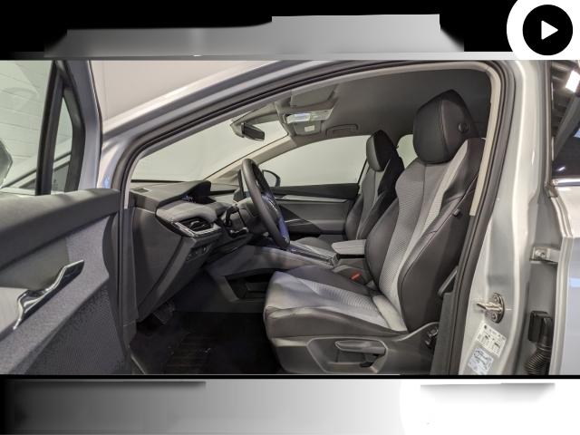 Skoda Enyaq Loft 60 Navi LED 4J Garantie ab EZ El. Heckkl. 20''LM