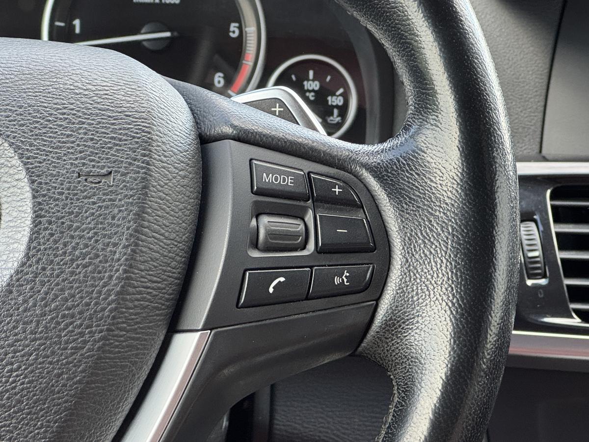 BMW X3xDrive 35d *ALLRAD*PANORAMADACH*EINPARKHILFE*