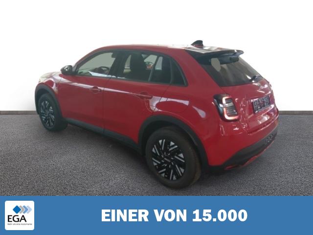 Fiat 600 125 Jahre Edition Navi LED ACC Apple CarPlay Android Auto digitales Cockpit 