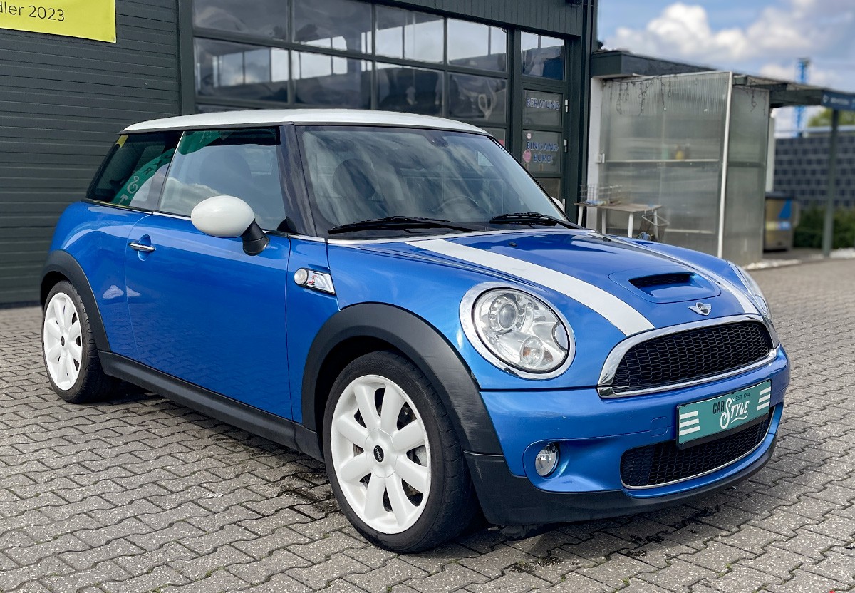 MINI Cooper S NAVI SHZ PANO 