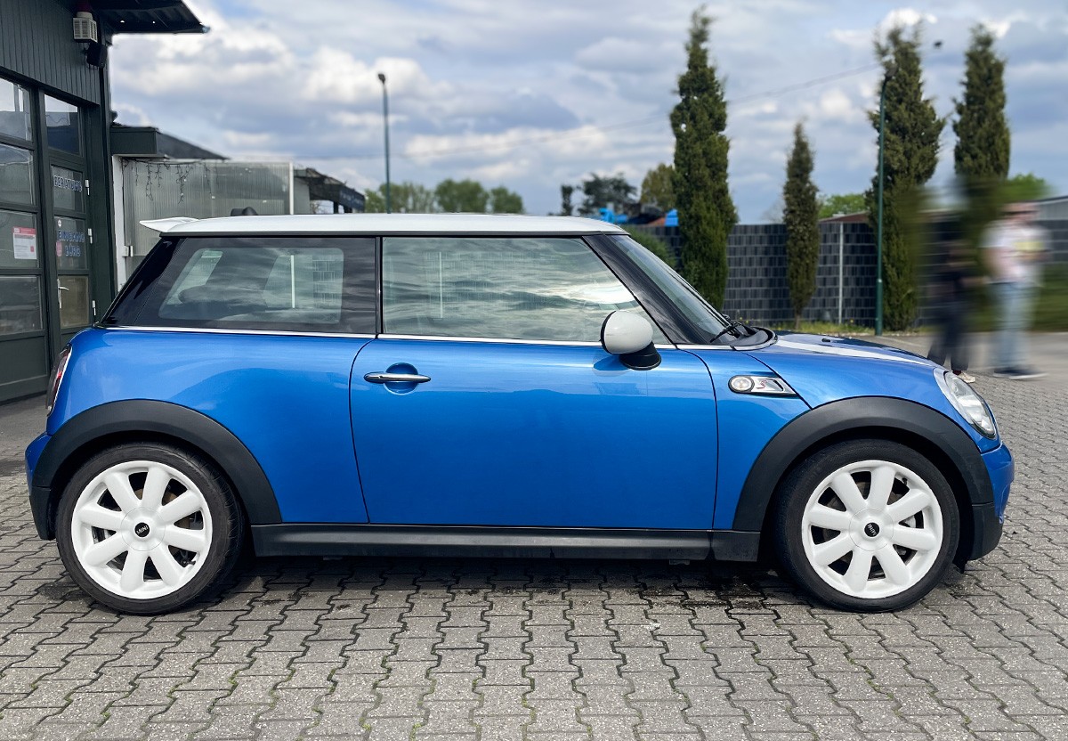 MINI Cooper S NAVI SHZ PANO 
