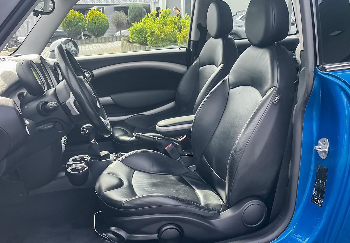 MINI Cooper S NAVI SHZ PANO 