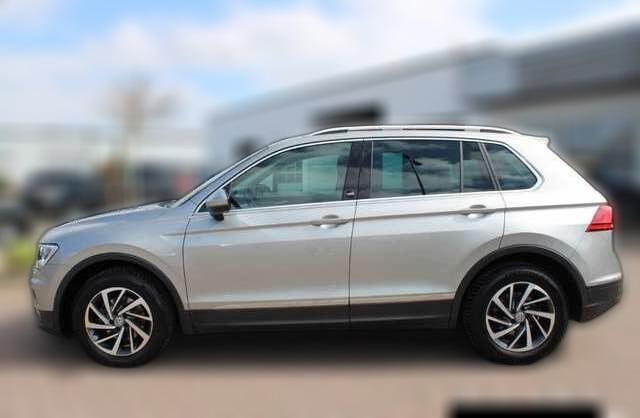 Volkswagen Tiguan Sound 1.4 TSI Navi ACC AHK-klappbar Apple CarPlay