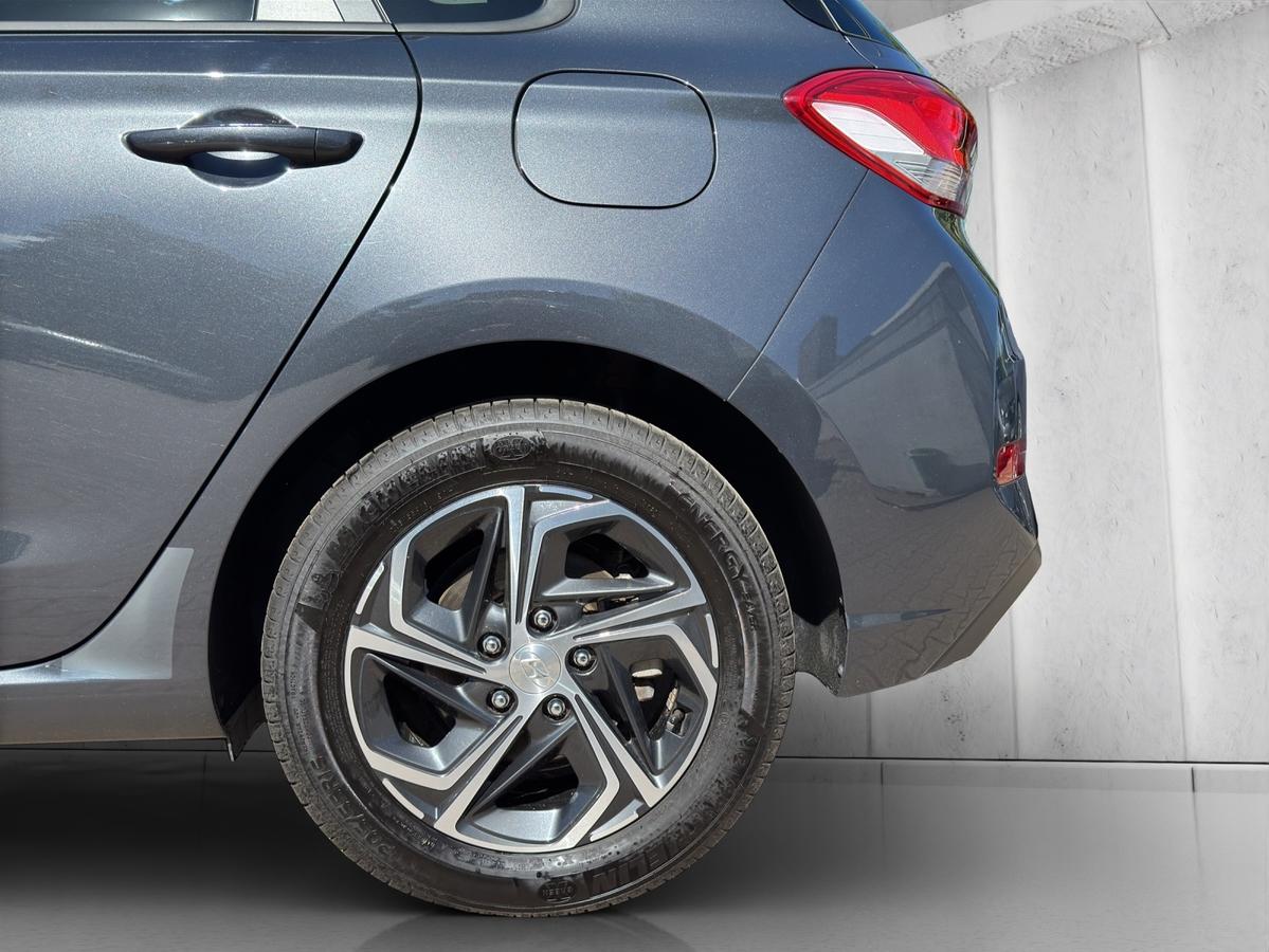 Hyundai i30 INTRO 1.5 T-GDI Navi*LED*AHK