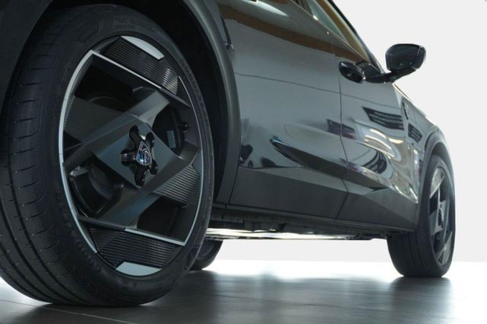 Peugeot 408 Hybrid 225 e-EAT8 GT