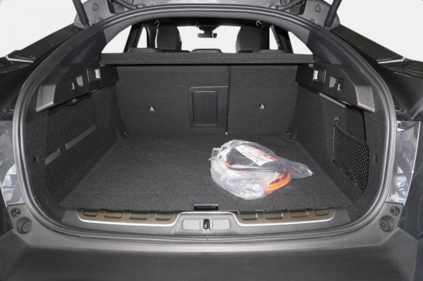 Peugeot 408 Hybrid 225 e-EAT8 GT