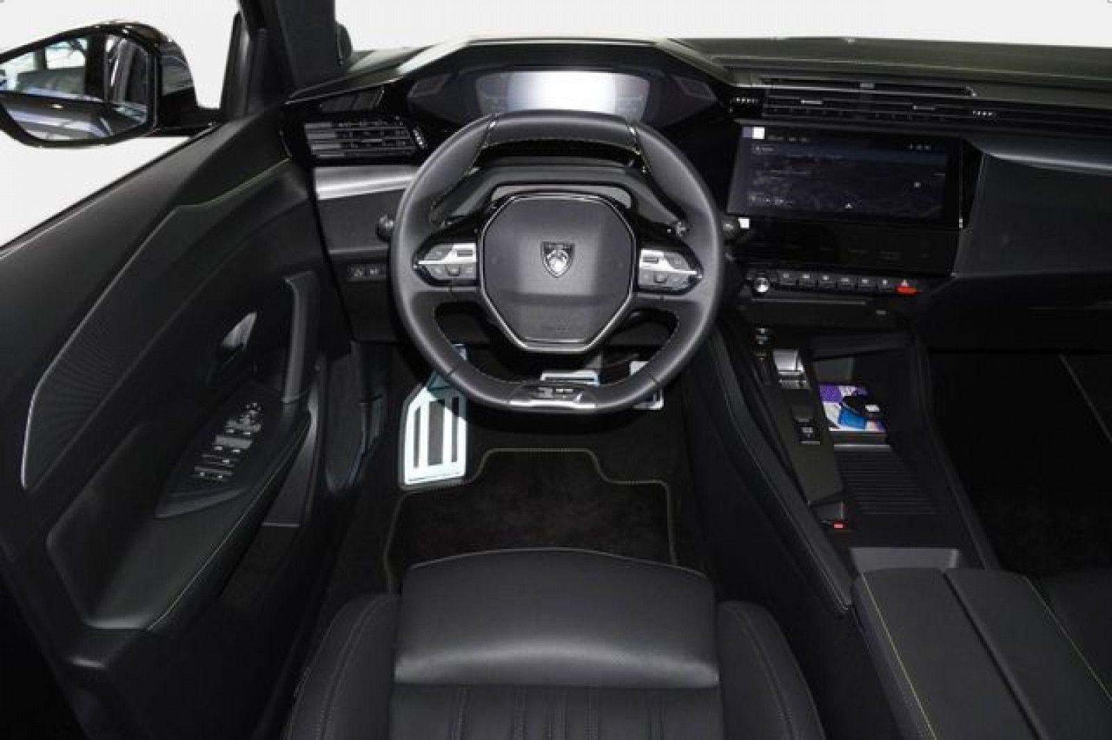 Peugeot 408 Hybrid 225 e-EAT8 GT