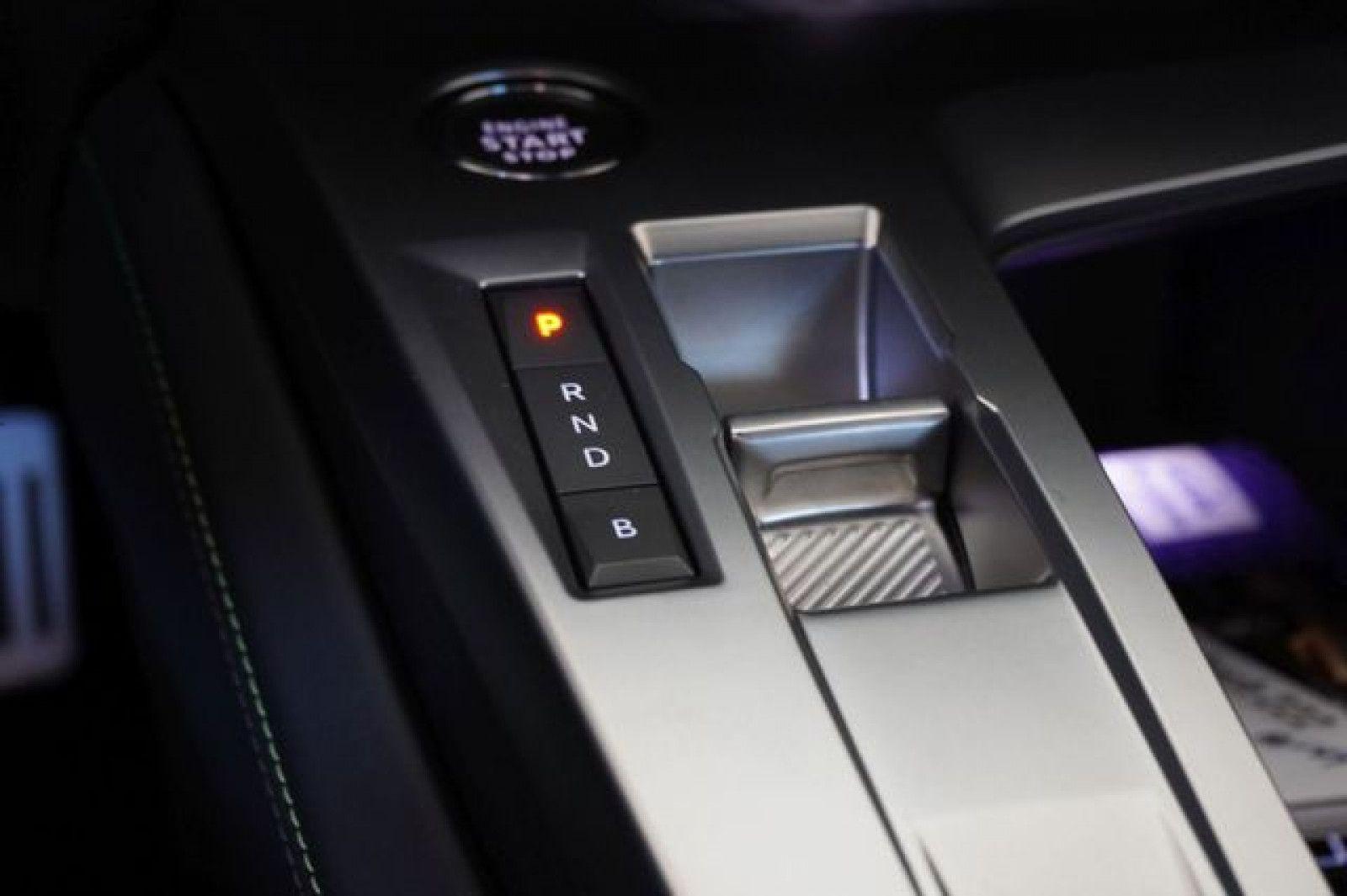 Peugeot 408 Hybrid 225 e-EAT8 GT