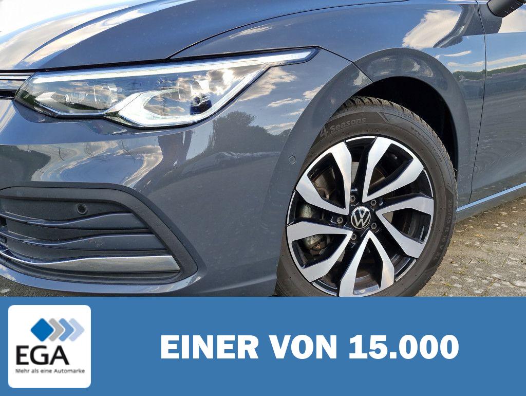 Volkswagen Golf 2.0 TDI DSG Active Pano IQ.Light AHK HUD SH