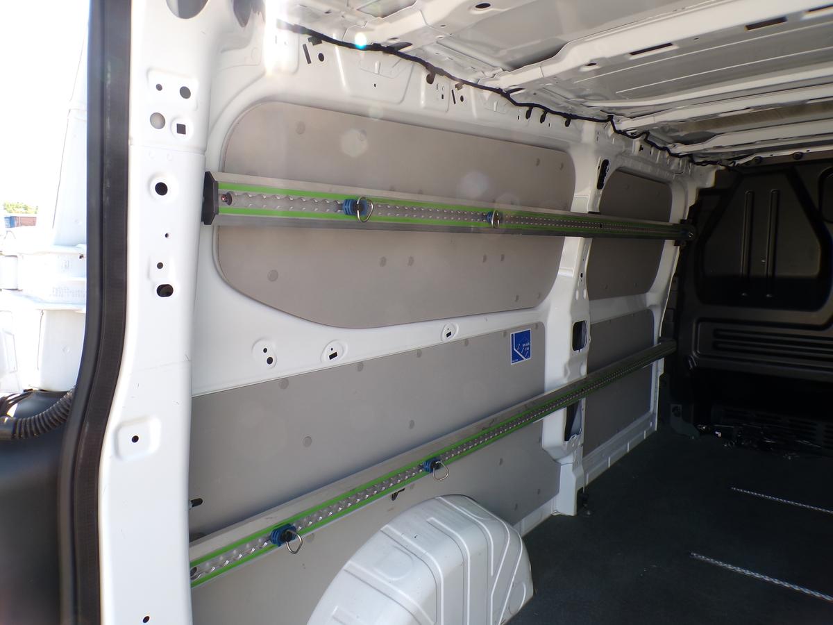 Ford Transit Custom 320 L2 Kasten Trend Technologiepaket