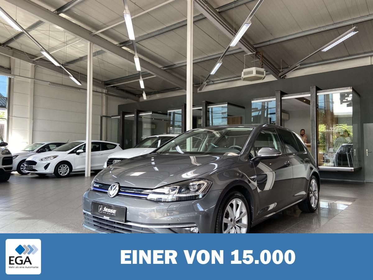 Volkswagen Golf VII 1.5 TSI Highline DSG LED Navi RCam DAB