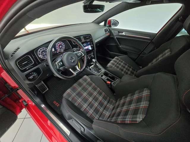 Volkswagen Golf VII Lim. GTI Performance *LED *PDC Wenig Km