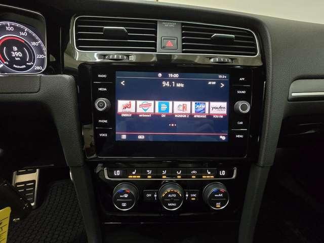 Volkswagen Golf VII Lim. GTI Performance *LED *PDC Wenig Km