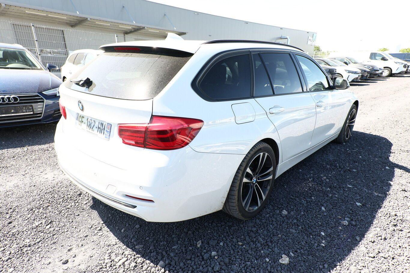 BMW 318 d Touring Sport Line LED Nav SHZ PDC KeyL