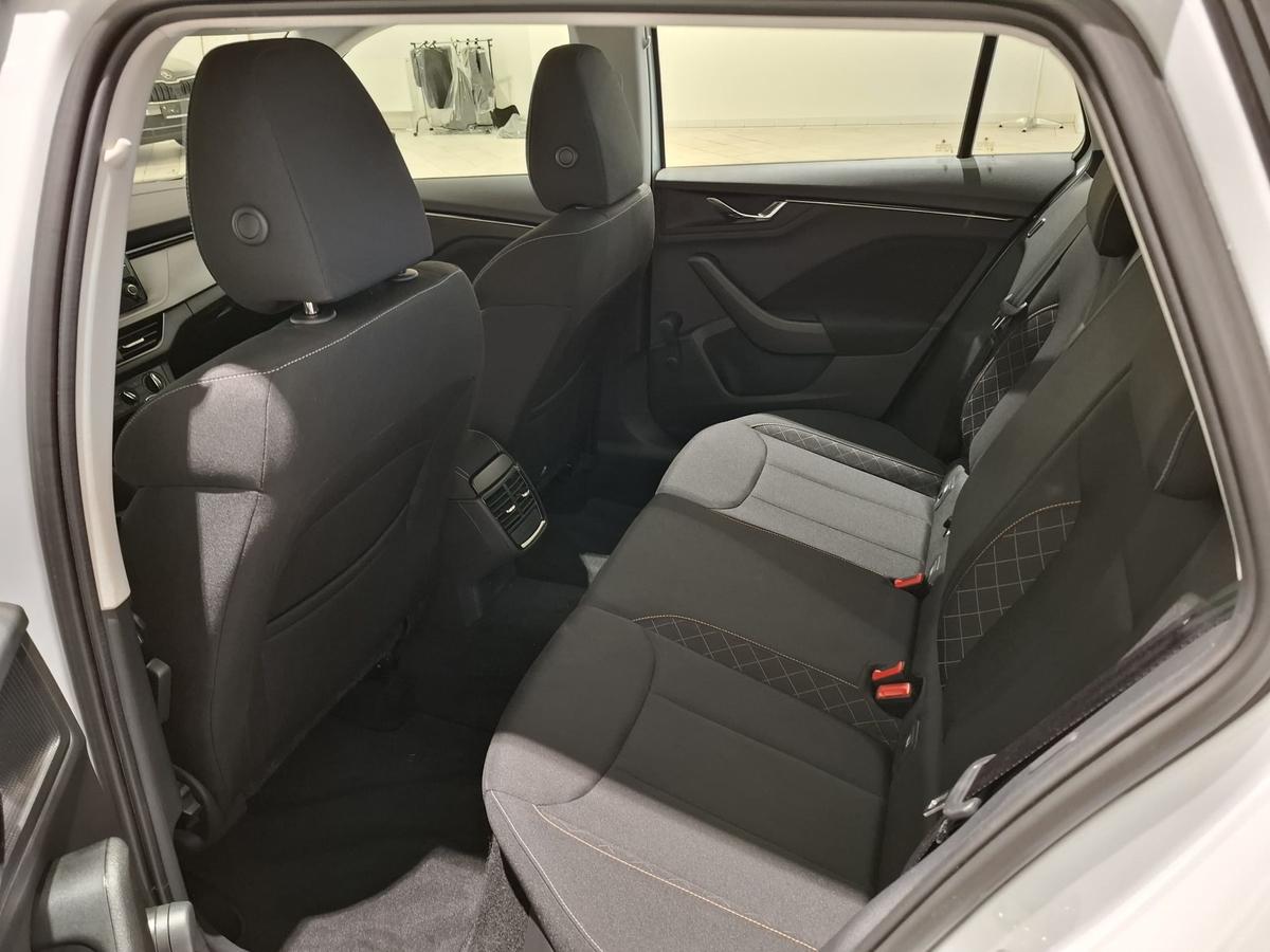 Skoda Kamiq 1.0TSI 5J.Garantie AHK LED SHZ