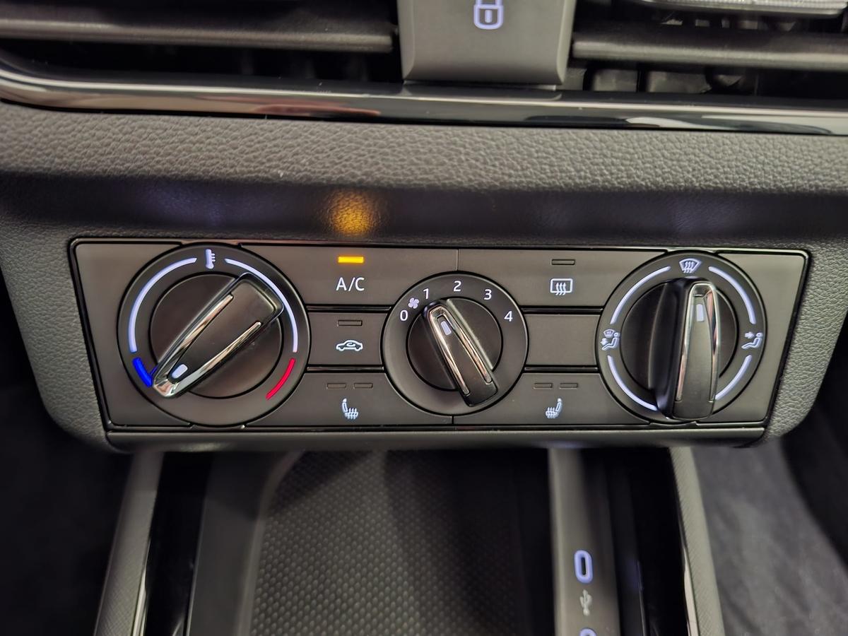 Skoda Kamiq 1.0TSI 5J.Garantie AHK LED SHZ