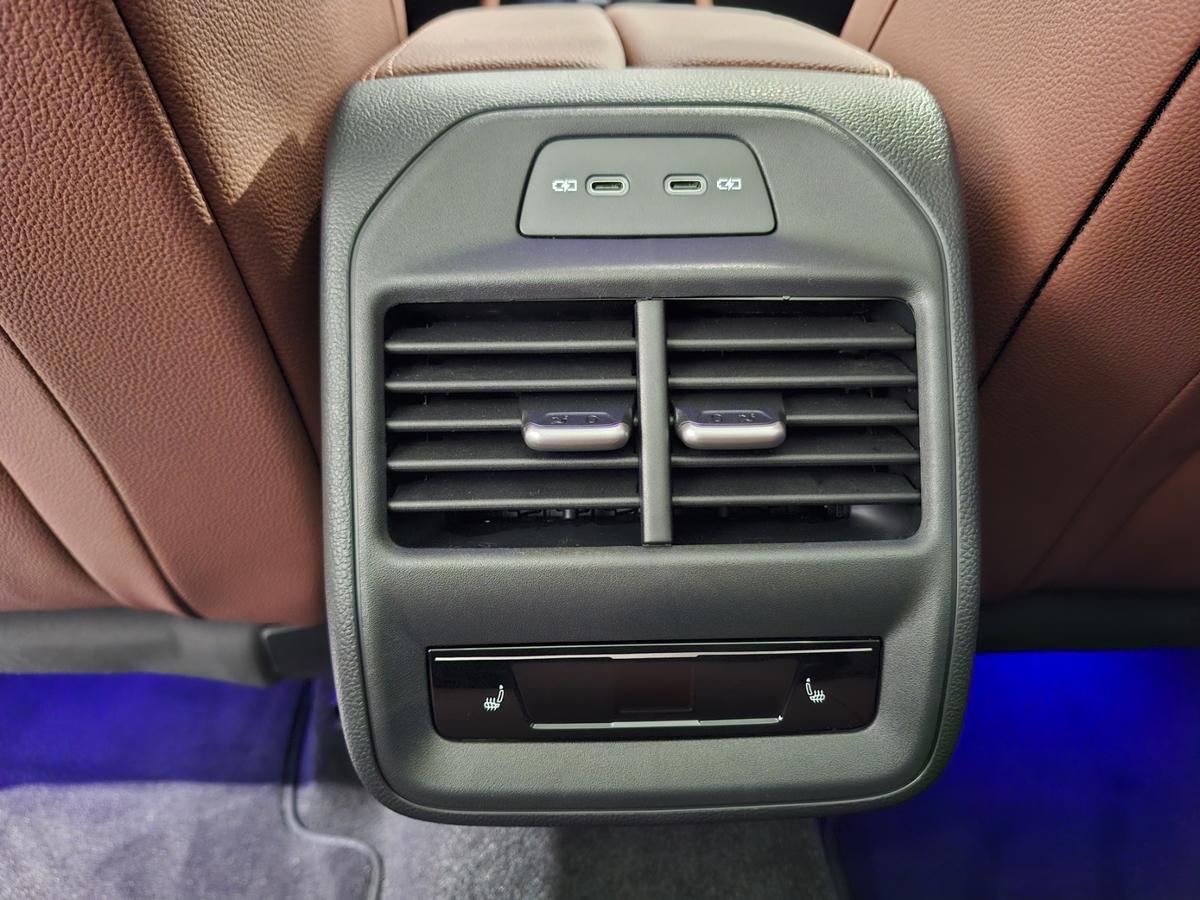 Skoda Superb 2.0TDI L&K DSG AHK SHZ NAVI LEDER