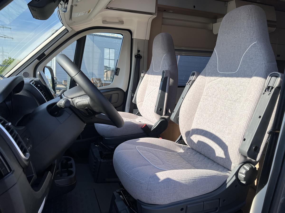 Malibu Van Diversity 640 LE K GT Skyview+180PS+ACC+Markise